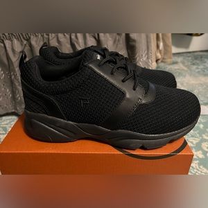 Propet Stability X Women’s Sneaker Size 10